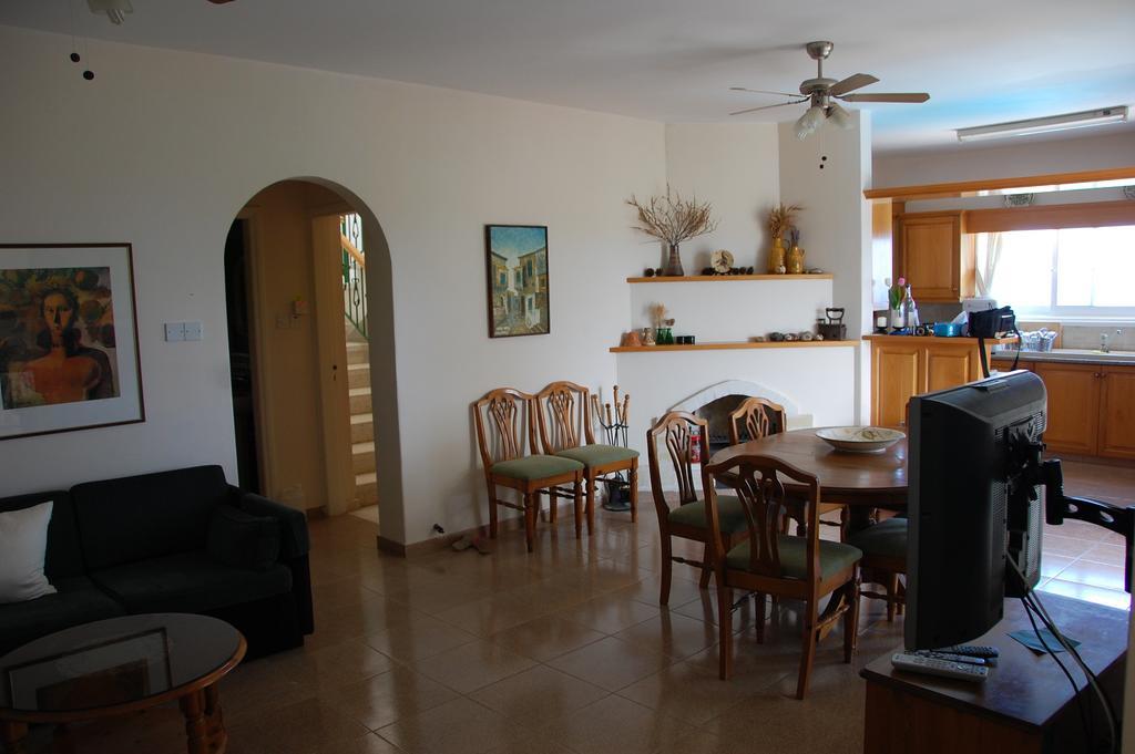 Villa Chrysanthia Polis Phòng bức ảnh
